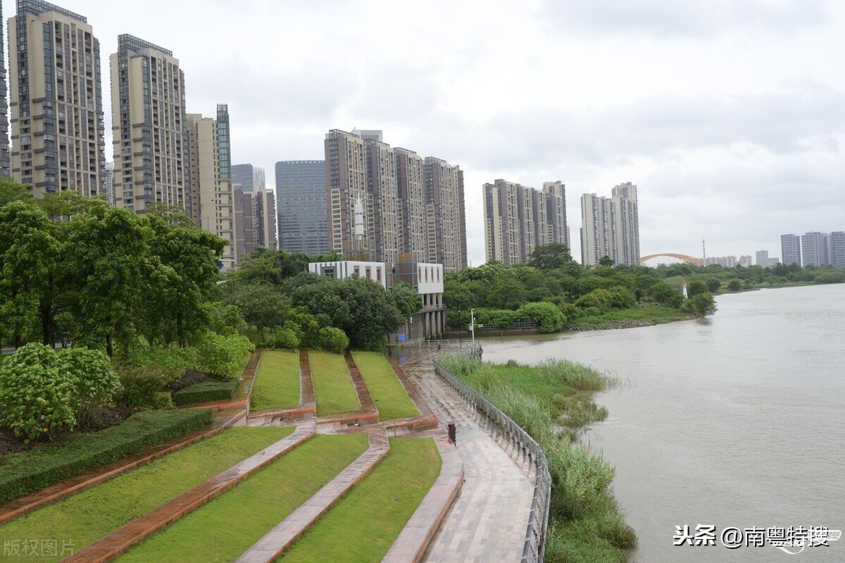 广东梅州碧道工程，包含公园、文化广场、亲水步道，护...
