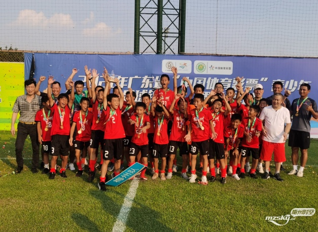 足球之乡再添一省冠军！梅州男足丙组登顶省锦标赛